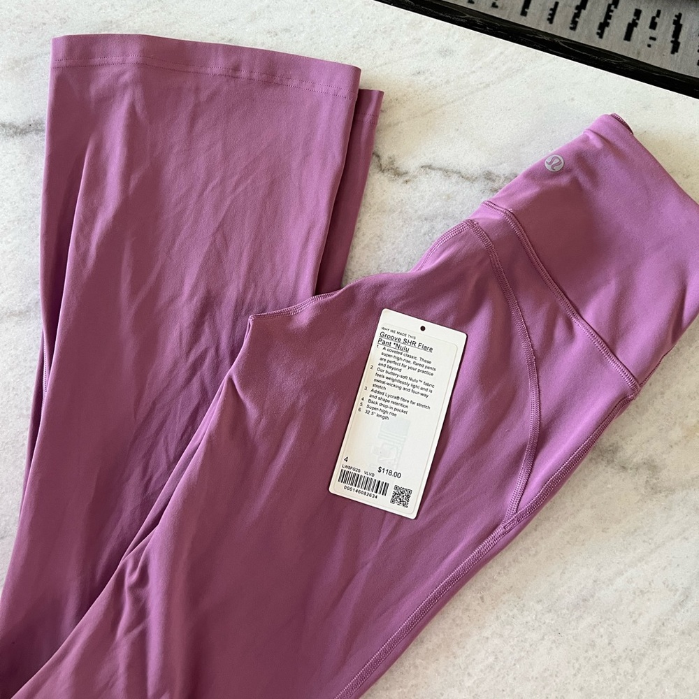 Lululemon Groove SHR Flare Pant *Nulu in Velvet Dust Size 4